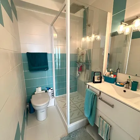 Les Loggias Apartment *